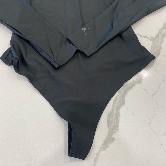 Nike Black Long Sleeve Bodysuit - Picture 3 of 7